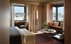 The Hari London Hotel Exterior photo