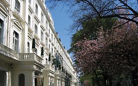 The Caesar Hotel London Exterior photo