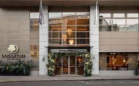 Doubletree By Hilton London Victoria Hotel Exterior photo