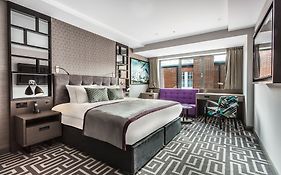 Courthouse Hotel Shoreditch London Exterior photo