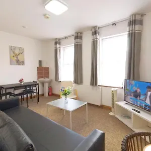 Carnation Flat A In Wembley