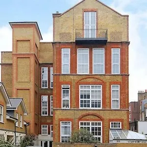 Apartment 2-bed, 2-bath Sanctuary Near Holborn Station, Covent Garden & West End