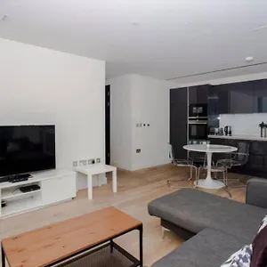 Apartment Modern With Views *