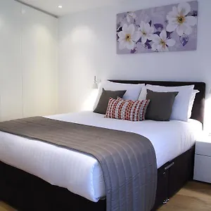 Smart Bridge Aparthotel 4*