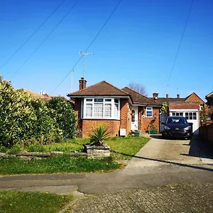 Holiday home Cozy Entire Bungalow House Winchmore Hill