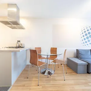 Apartment Pass The Keys Cosy 1bed Nearby Canary Wharf London