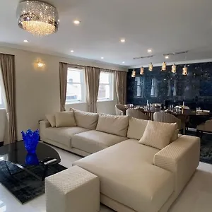 Kll Apartments-mayfair Apartment London