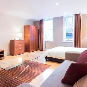 10 Eagle Court, Farringdon Apartment *