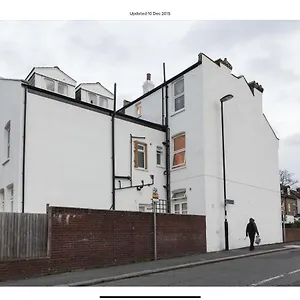 Apartment The Susanna South Norwood