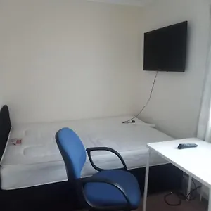 Lovely Bedsit 6mins Tube Colindale Burnt Oak Mill Hill Broadway