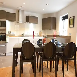 Ellis Terrace