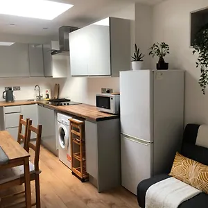 Modern In Bexley - 25 Minutes From London Apartment