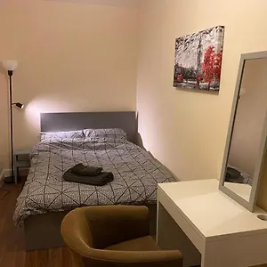 Cosy Ealing Homestay London