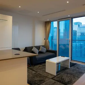 Canary Wharf Luxury Apartment With Panoramic Views