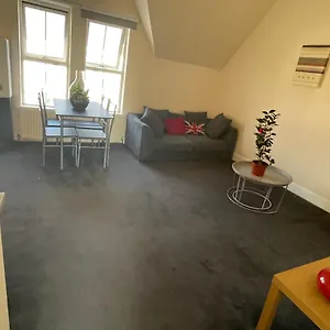 Vibrant & Cosy Near Wembley London