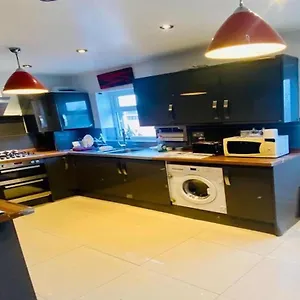 Double Room London Wembley For Rent Homestay London