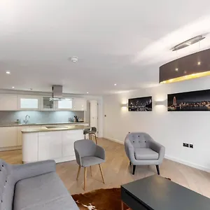 Apartment Stunning 1 Bedroom Flat *