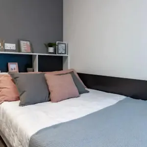 Modern Rooms In Wembley, Sk * London