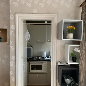 Apartment Super Located In South Ken At Chelsea Cloister London
