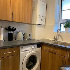 New Look Flat In Waterloo Apartment London