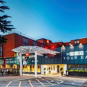 Ibis London Heathrow Airport Отель Хитроу
