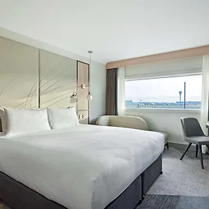 Hyatt Place London Heathrow Airport Отель