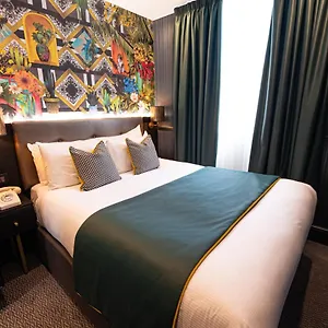 Hyde Park Hotel 4*