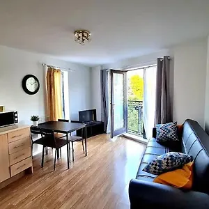 Lovely 5 Sleeper Flat - Upper Clapton Apartment *