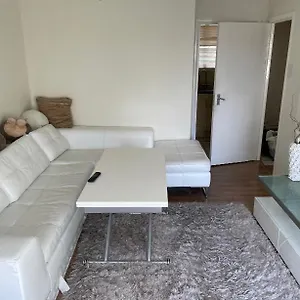 Charming 1-bed Vibrant Location Apartment London