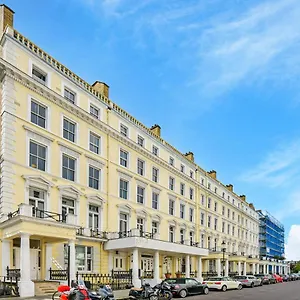Lee Abbey Hostel London