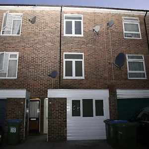 Budget Ensuite Woolwich Chalet London