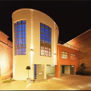 Mews House With Roof Terrace *