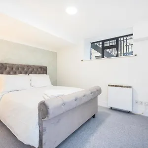 Docklands Wharf Apartments, Near O2 And Excel Apartment London
