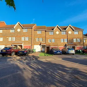 Guest house J&a Thamesmead (Greater London)