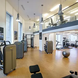 Stylish Fully-equipped One Bedroom With Extra Sofa Bed, Free Secure Parking, Onsite Gym, 24hr Security & Concierge * London