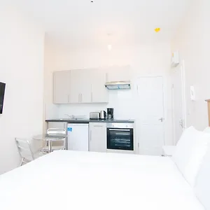 Earl's Court Apartment London
