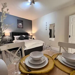 Edgware Road 2 Bedroom