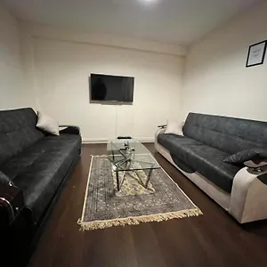 Marble Arch, Oxford Street, Edgware Road Apartment London