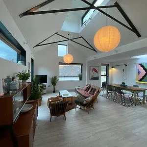 Holiday home Road, Stylish Townhouse Twickenham