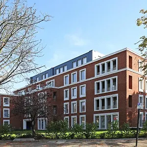 Stunning Building, Walking Distance To Broadway Tube! Ealing