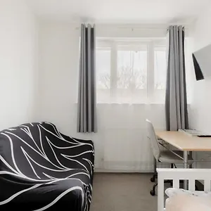 Apartment The Lovely London