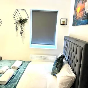 Guest house Harrow Suites By Gh Stays *