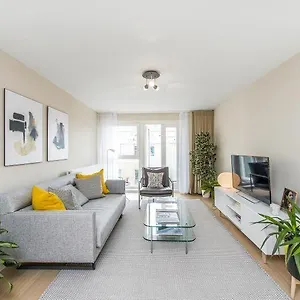 Beautiful And Charming Near Boxpark *