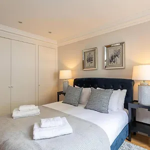 Fabulous Mayfair Apartment London