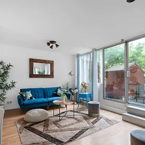 Stunning 4br In *