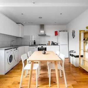 Apartment Trendy East Flat Sh11
