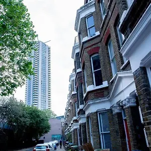 Apartment Airy, 3 Bedrooms, Ensuite , Flat *