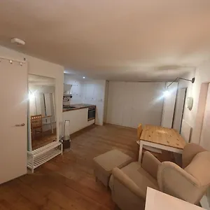 Apartment Cosy Self-contained Studio Near King's Cross *