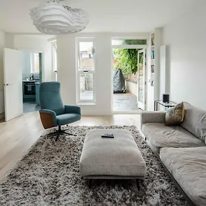 Stylish 2 Bedroom 2 Bathroom In Notting Hill * London