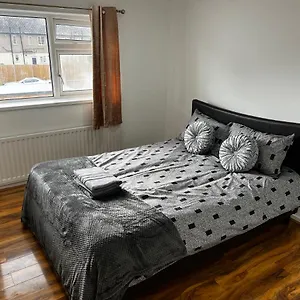 Good Priced Double Bed In Hayes Guest house Northolt (Greater London)